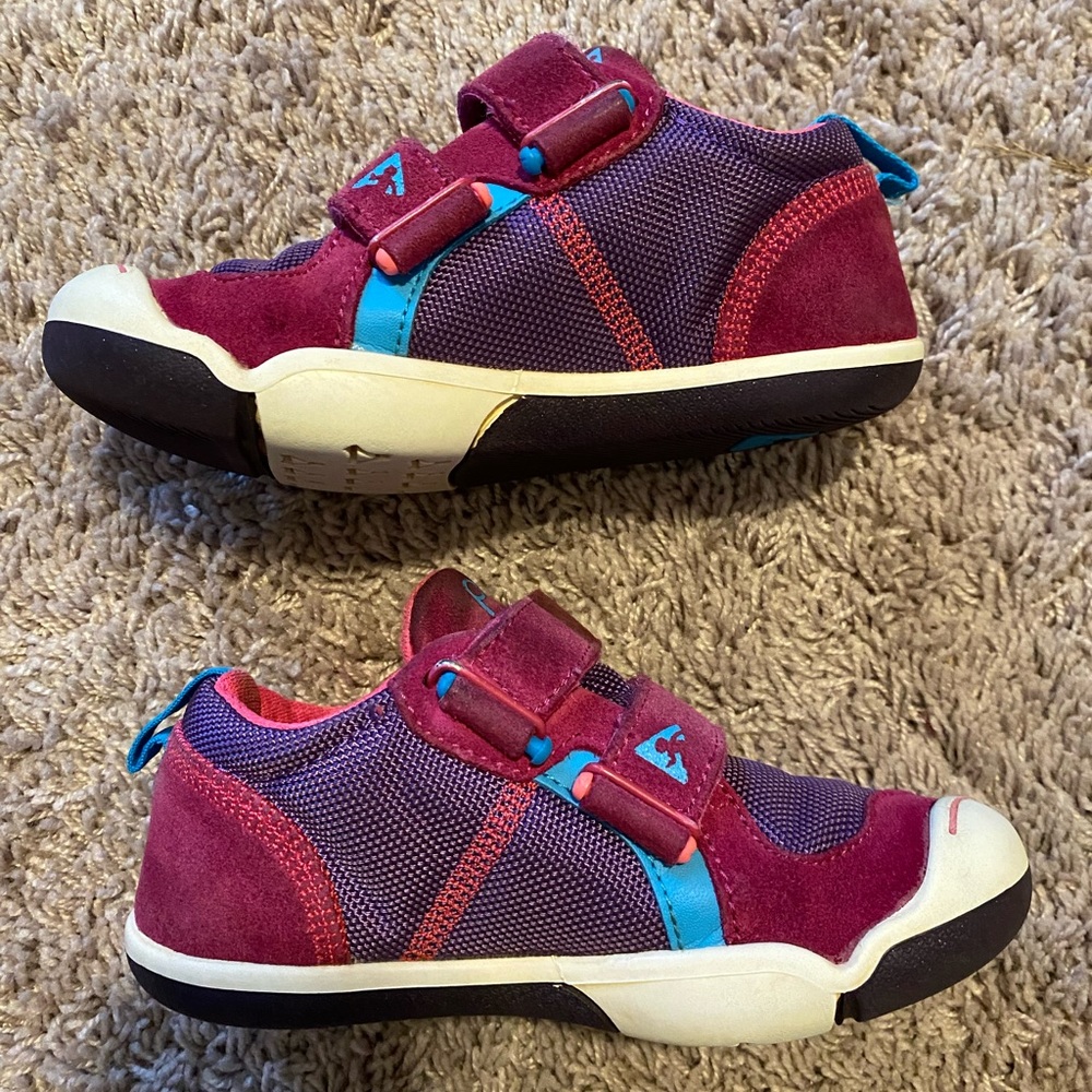 Gently used Plae shoes